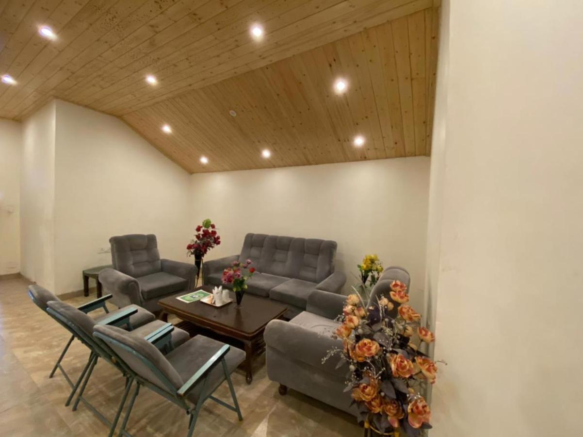 Hotel Hadimba - In City Center Manali  Ngoại thất bức ảnh