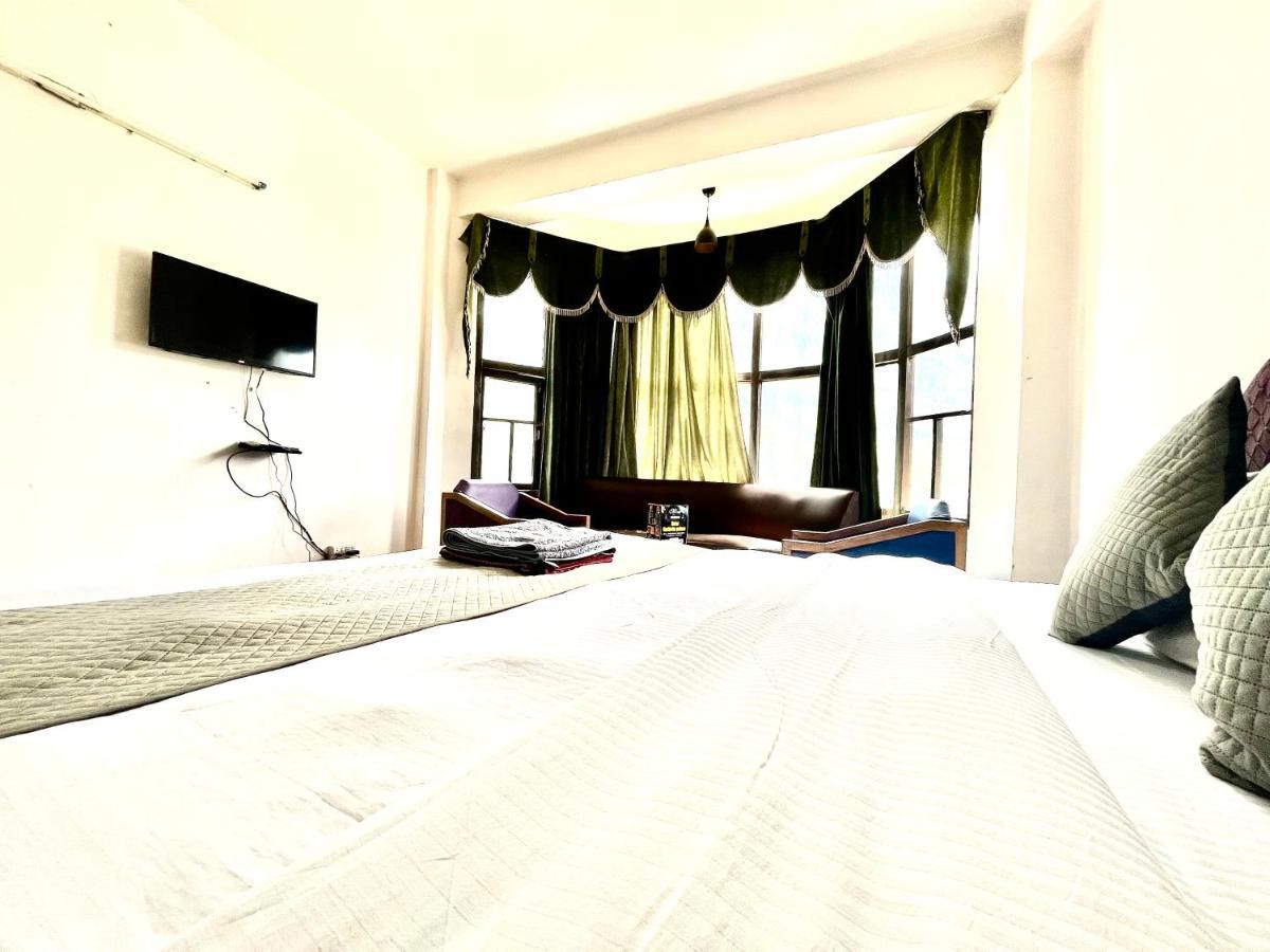 Hotel Hadimba - In City Center Manali  Ngoại thất bức ảnh