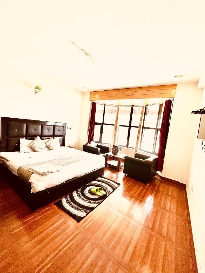 Hotel Hadimba - In City Center Manali  Ngoại thất bức ảnh