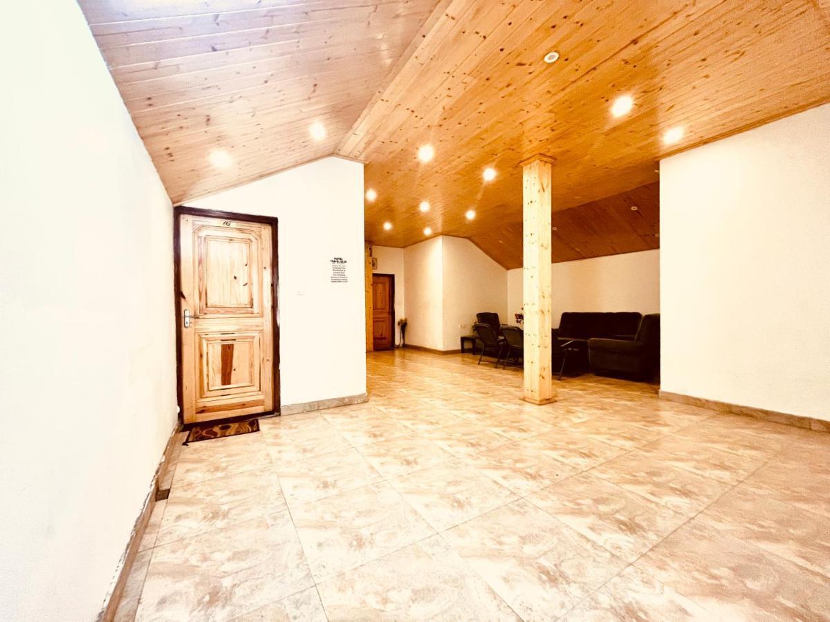 Hotel Hadimba - In City Center Manali  Ngoại thất bức ảnh
