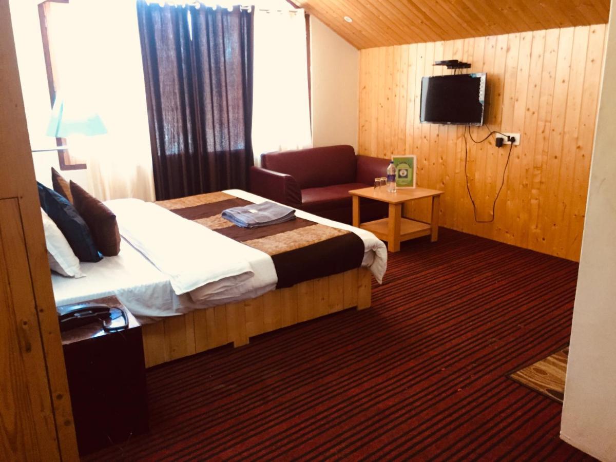 Hotel Hadimba - In City Center Manali  Ngoại thất bức ảnh