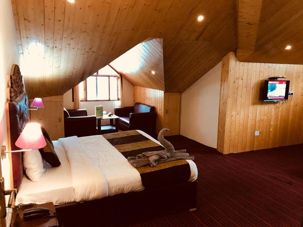 Hotel Hadimba - In City Center Manali  Ngoại thất bức ảnh