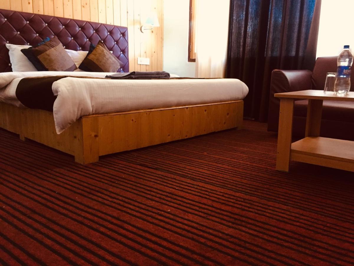 Hotel Hadimba - In City Center Manali  Ngoại thất bức ảnh