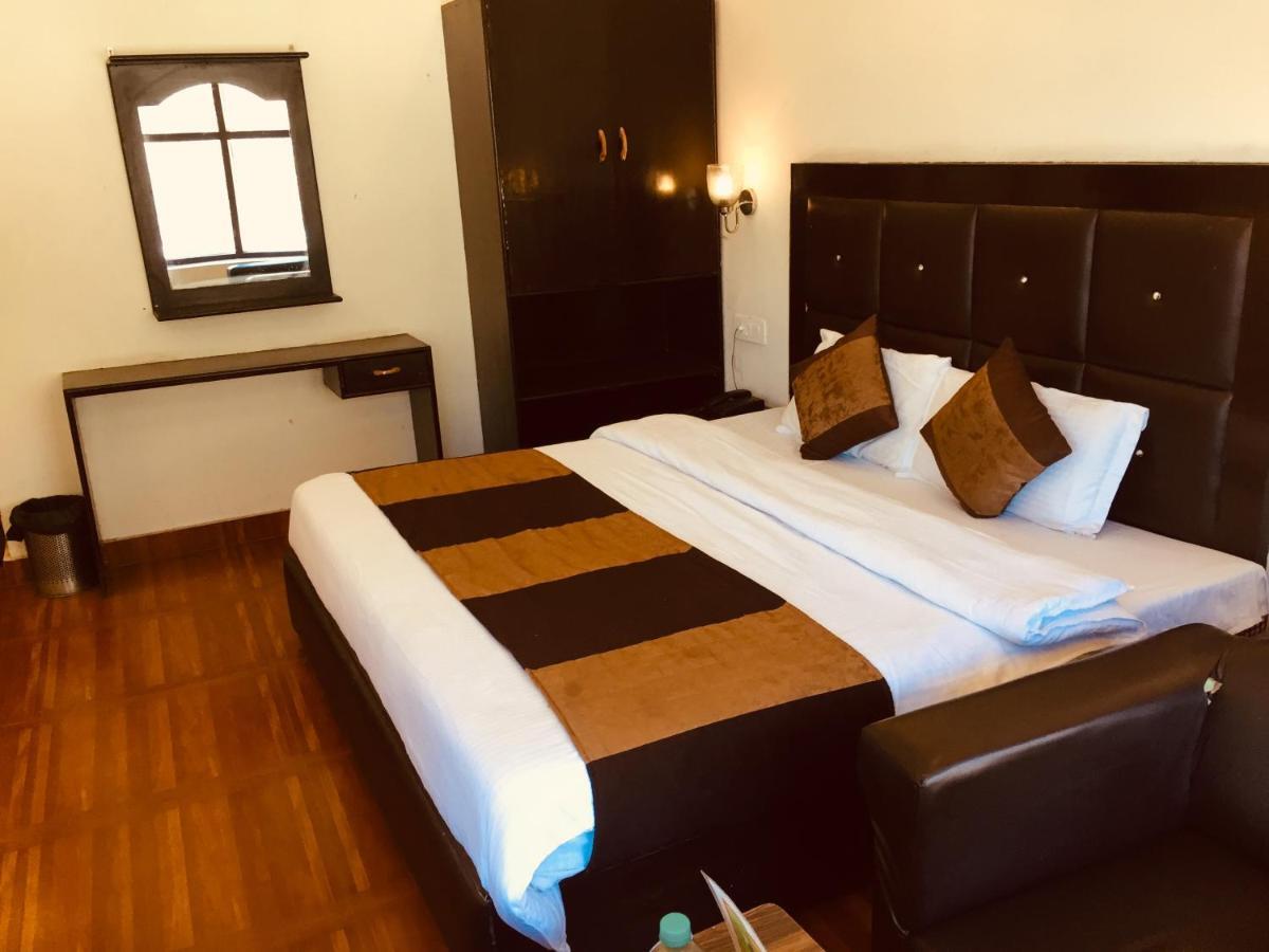 Hotel Hadimba - In City Center Manali  Ngoại thất bức ảnh